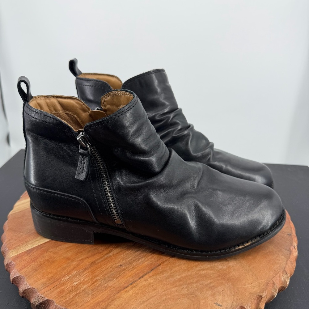 Earth‎ Nadya round toe ruched casual booties in black leather sz 10W wide